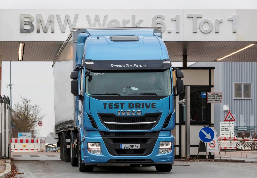 BMW Group chooses Stralis NP to test LNG technology for its logistics operations