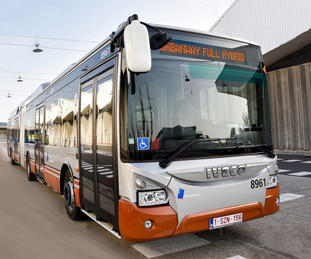IVECO BUS and STIB-MIVB welcome the introduction of the first hybrid electric Urbanway buses from a total order of 141 vehicles