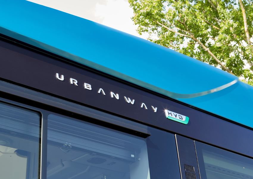 IVECO BUS to preview new URBANWAY Hybrid at EuMo 2022